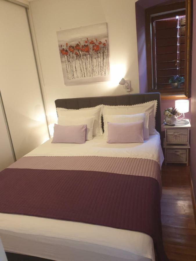 Apartments And Rooms Villa Lina Split Eksteriør billede